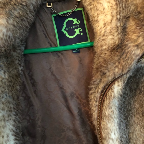 Fur Vest - Picture 3 of 4